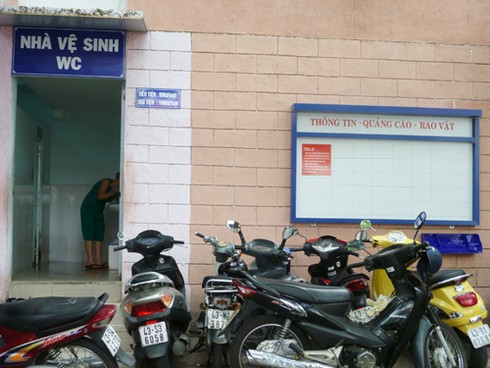 Đà Nẵng: DN được quảng cáo, rao vặt miễn phí cạnh... WC! - ảnh 3