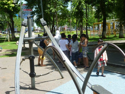 Đà Nẵng: Công viên 29/3 “không nghĩ đến chuyện Trung thu”! - ảnh 4