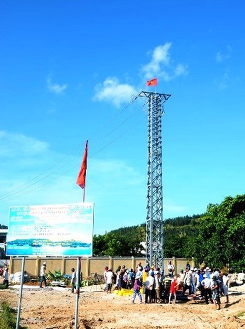 Cáp ngầm cấp điện đã vượt biển ra đến đảo Lý Sơn - ảnh 2