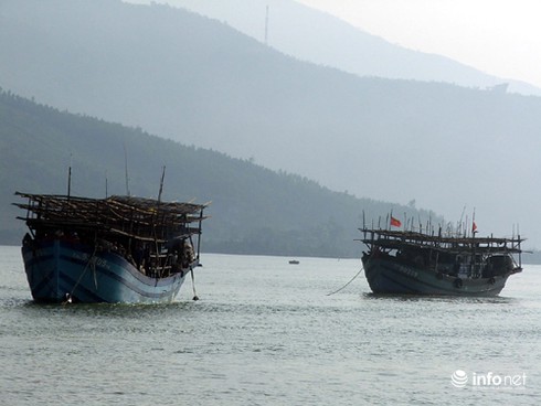 Đà Nẵng: Hai tàu cá với 42 ngư dân bị hỏng máy, thả trôi trên biển - ảnh 1