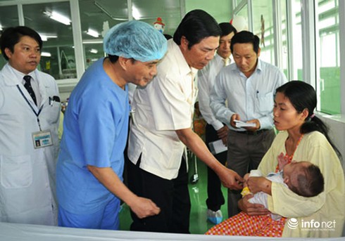 Từ chuyện mổ ruột thừa, ông Nguyễn Bá Thanh nhắc chuyện phong bì ngành y - ảnh 1
