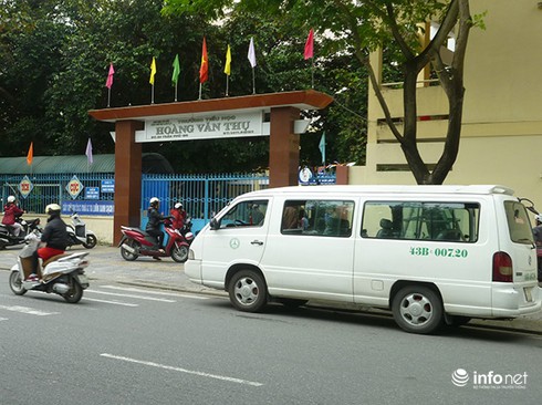 Đà Nẵng: Rác tràn lan quanh… các điểm nhấn kiến trúc! - ảnh 13