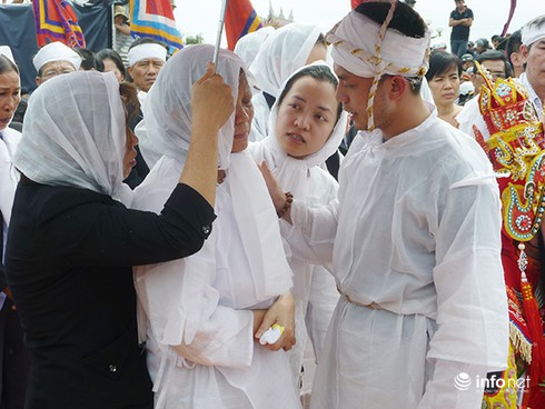 Buốt lòng với lời khóc cha của con trai ông Nguyễn Bá Thanh - ảnh 7
