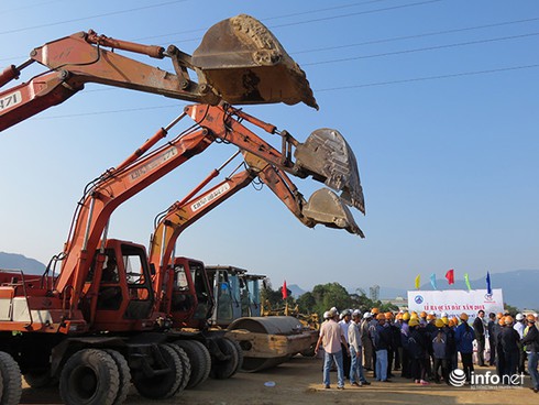 Đà Nẵng: Đồng loạt ra quân trên các công trình trọng điểm - ảnh 1