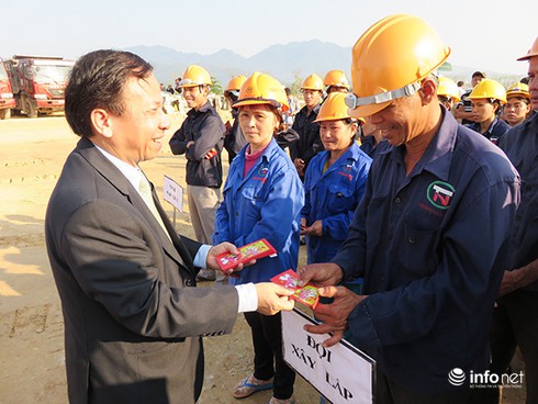 Đà Nẵng: Đồng loạt ra quân trên các công trình trọng điểm - ảnh 2