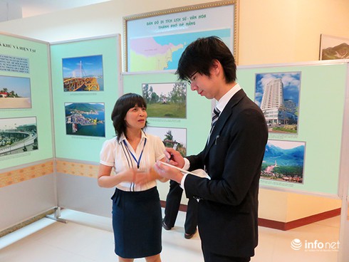 PV Nhật nghĩ gì về cuộc triển lãm