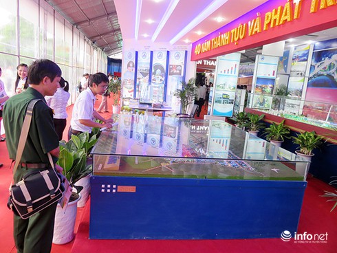 Đà Nẵng khai mạc triển lãm 40 năm thành tựu và phát triển - ảnh 2