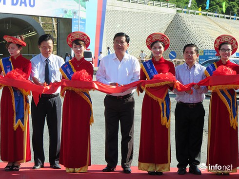 Thông xe kỹ thuật hầm Cổ Mã, động thổ xây dựng hầm Cù Mông trên QL1 - ảnh 1