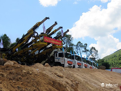 Thông xe kỹ thuật hầm Cổ Mã, động thổ xây dựng hầm Cù Mông trên QL1 - ảnh 6