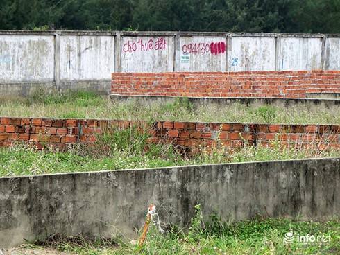 Nhà cao tầng nghi của người Trung Quốc áp sát, nhòm ngó sân bay Nước Mặn? - ảnh 13