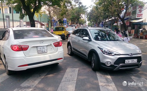 Đà Nẵng: Người dân “vô tư” đi ngược chiều trên đường một chiều mới triển khai - ảnh 11