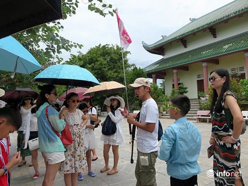 Đà Nẵng: Hướng dẫn viên du lịch “ngại” đeo thẻ khi hành nghề? - ảnh 6