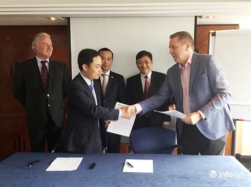 Đội Đà Nẵng về đích đua thuyền buồm vòng quanh thế giới Clipper Race 2015 - 2016 - ảnh 2