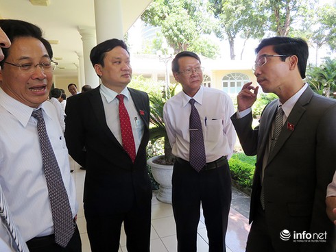 Kỳ họp HĐND TP Đà Nẵng: Bức xúc việc HDV du lịch Trung Quốc hoạt động trái phép! - ảnh 3