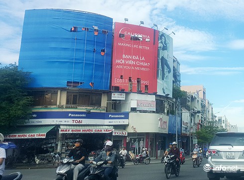 Đà Nẵng: Xem xét lại tính chính danh của Trung tâm Quản lý quảng cáo - ảnh 2