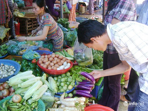 Người Đà Nẵng ăn rau, thịt không rõ xuất xứ, Thứ trưởng Bộ Nông nghiệp phải vào cuộc! - ảnh 1