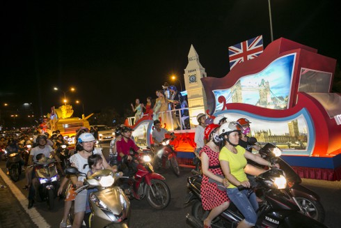 Du khách đến Đà Nẵng tăng gần 50% trong dịp pháo hoa quốc tế DIFF 2017 - ảnh 2