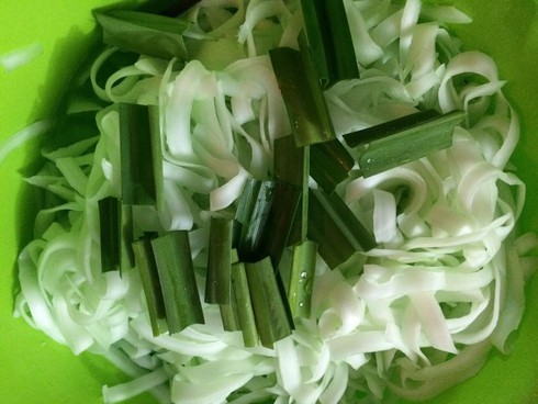 Cách làm mứt dừa lá dứa thơm ngậy, đẹp mắt nhất - ảnh 4