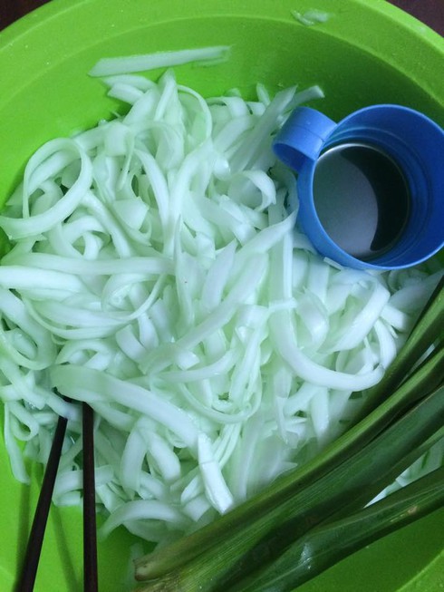 Cách làm mứt dừa lá dứa thơm ngậy, đẹp mắt nhất - ảnh 3