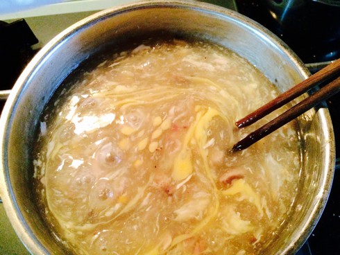 Tận dụng gà luộc nấu súp gà ngô nấm thơm ngon chống ngán sau Tết - ảnh 7