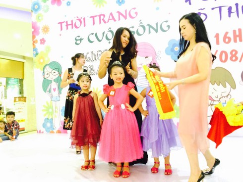 Trao giải cuộc thi Siêu mẫu nhí thời trang qua ảnh - ảnh 24