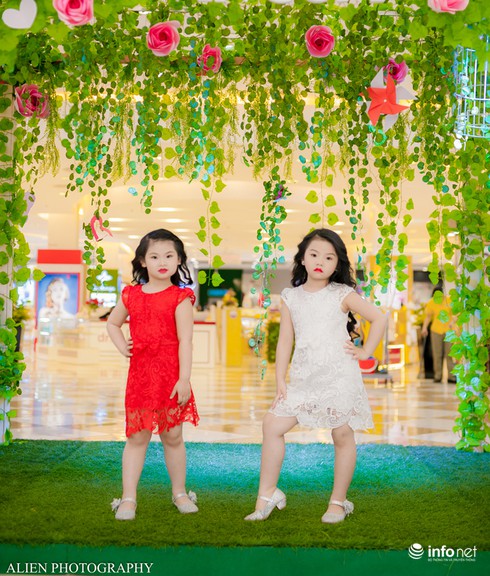 Mẫu nhí Linh Chi và Bảo Ngọc cực xinh trong thời trang ren hè siêu hot - ảnh 1