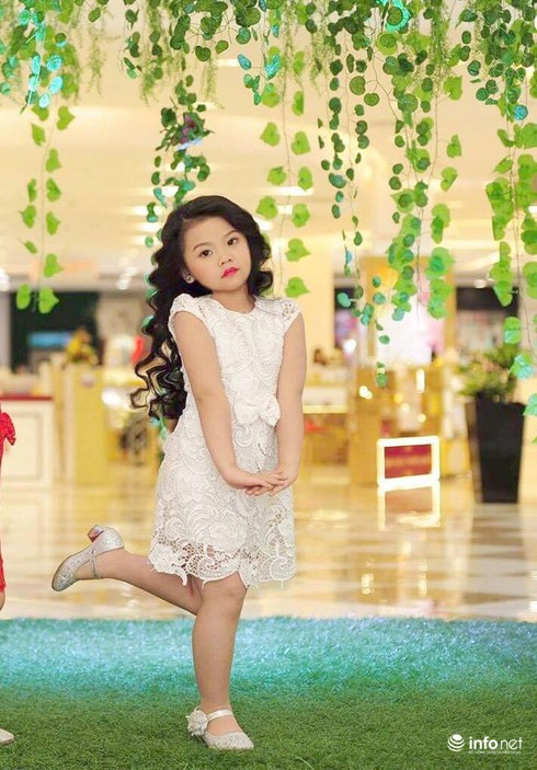 Mẫu nhí Linh Chi và Bảo Ngọc cực xinh trong thời trang ren hè siêu hot - ảnh 12