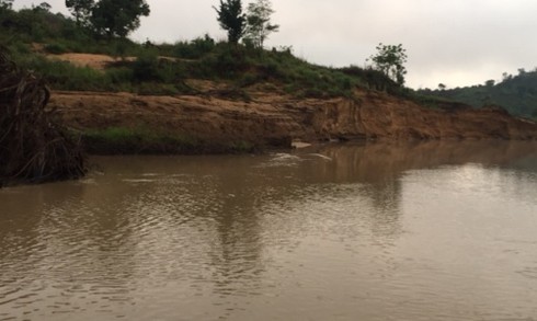 Đắk Nông: Thủy điện dừng máy khẩn cấp để tìm kiếm học sinh đuối nước - ảnh 1