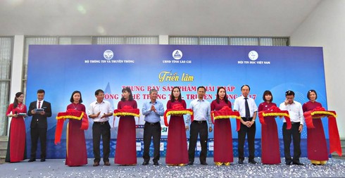 20 doanh nghiệp tham gia triển lãm sản phẩm CNTT-TT tại Lào Cai - ảnh 1