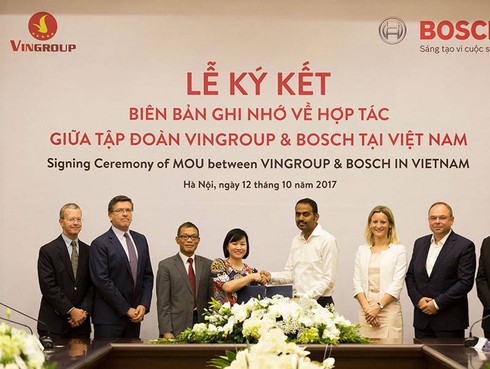 VINFAST chính thức bắt tay với Bosch sản xuất ô tô và xe máy điện - ảnh 1