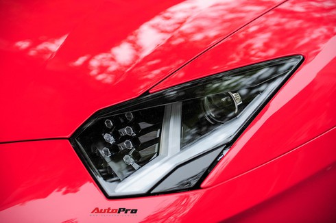 Chán phong cách Dubai, Lamborghini Aventador Roadster về màu nguyên bản tại Hà Nội - Ảnh 5.