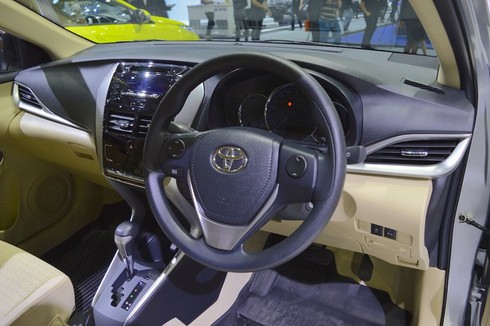 Phiên bản Toyota Yaris Ativ sedan giá 329 triệu đồng tại Thái Lan - ảnh 4