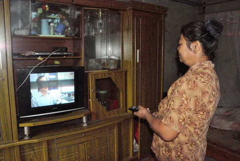 Nhà thầu bắt đầu lắp đặt đầu thu truyền hình cho hộ nghèo tại 8 tỉnh - ảnh 1