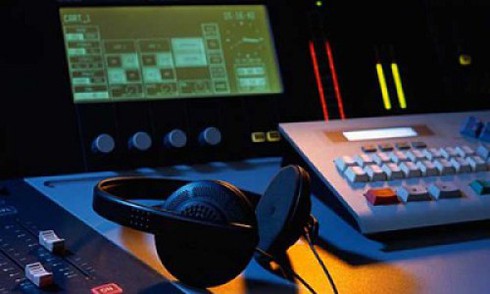 Quốc gia đầu tiên 'khai tử' FM - 1