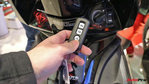 Khoá thông minh trên Honda Air Blade mới có gì khác SH? - Ảnh 2.