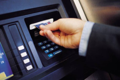 NHNN yêu cầu kiểm soát an ninh, an toàn cho các giao dịch thẻ ATM trong dịp Tết - ảnh 1