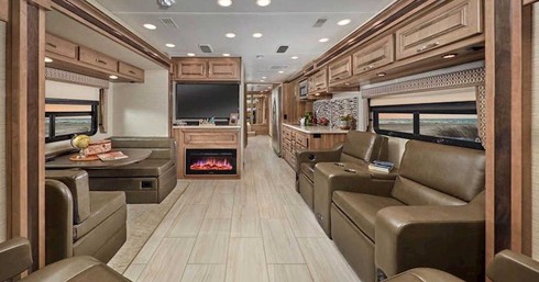 Xe tiện ích như biệt thự chào thị trường với giá 6,8 tỷ đồng - ảnh 4