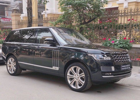 Đại gia Lào Cai nhận xe Range Rover SVAutobiography 20 tỷ chính hãng chơi Tết - Ảnh 2.