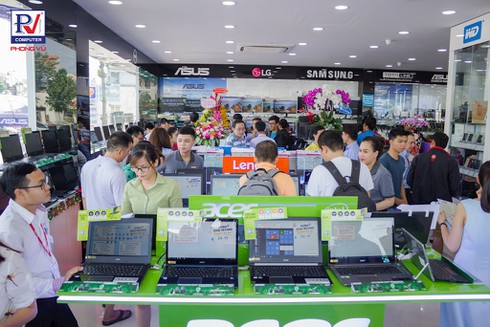 Ai đứng sau việc Phong Vũ mở rộng thị trường ra miền Bắc và miền Trung? - ảnh 1