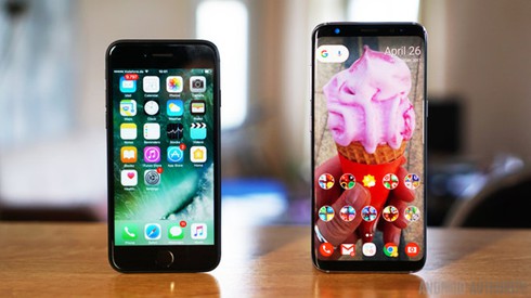 Smartphone tan trang banh truong toan cau hinh anh 1