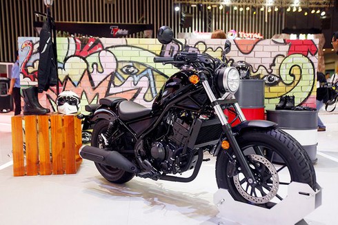 Honda Việt Nam sắp bán nhiều xe phân khối lớn tại showroom môtô phân khối lớn đầu tiên - ảnh 1
