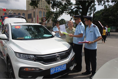 Mở cửa cho xe du lịch tự lái từ Trung Quốc vào Hạ Long - ảnh 1