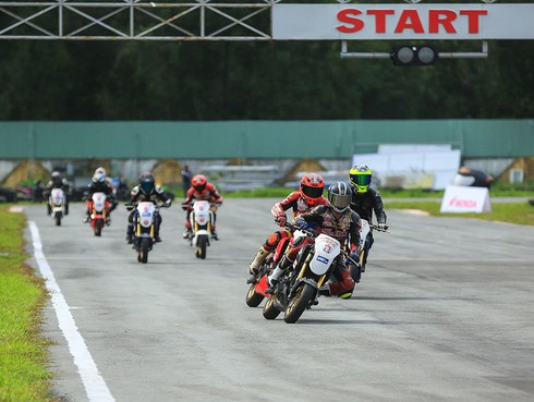 Kết thúc chặng đầu tiên Giải đua xe mô tô Việt Nam 2018 - ảnh 2