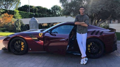 Sao World Cup 2018: Cristiano Ronaldo sở hữu bộ sưu tập siêu xe khủng cỡ nào? - ảnh 4