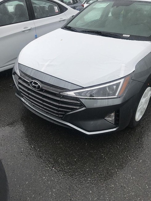 Hyundai Elantra 2019 hoàn toàn lộ diện - ảnh 1