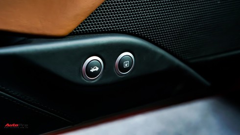 Ferrari 488 Spider kí gửi tại showroom xe cũ Hà Nội với giá ngang Mercedes-Maybach S500 - Ảnh 16.