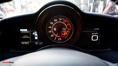 Ferrari 488 Spider kí gửi tại showroom xe cũ Hà Nội với giá ngang Mercedes-Maybach S500 - Ảnh 15.