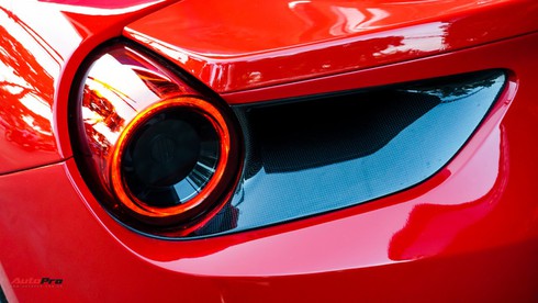 Ferrari 488 Spider kí gửi tại showroom xe cũ Hà Nội với giá ngang Mercedes-Maybach S500 - Ảnh 9.