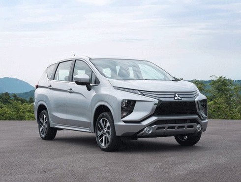 Mitsubishi Expander.