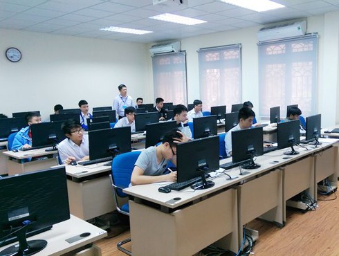 Điểm chuẩn 2018 Đại học Công nghệ - Đại học Quốc gia Hà Nội / Đại học Công nghệ công bố điểm trúng tuyển đại học chính quy 2018 / Công bố điểm chuẩn trúng tuyển Đại học Công nghệ - Đại học Quốc gia Hà Nội 2018